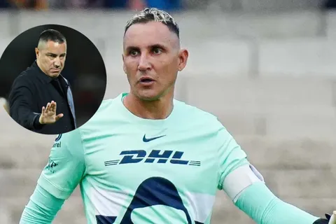Keylor Navas volvió a perder y el DT de Pumas no se guardó nada sobre la continuidad del portero: "No son decisiones mías"
