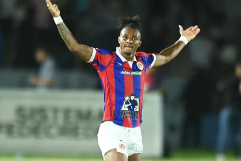Edgar Medrano tiene la ilusión de hacer historia con FAS en la final contra Águila en El Salvador