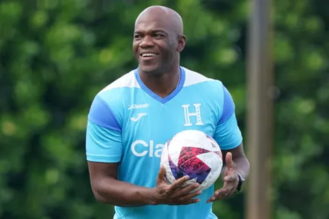 Mientras Honduras quedó fuera del Mundial 2026, David Suazo recibe la noticia que más estaba deseando ver