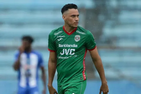 Ángel Tejeda deja el futbol de Honduras y toma una gran responsabilidad en Guatemala