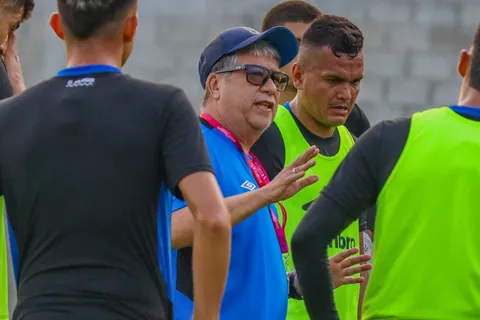 ¡En alerta! Seleccionado de El Salvador causa preocupación en El Bolillo Gómez