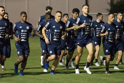 Tricolor entrenó como pudo en Monterrey y sin Keylor