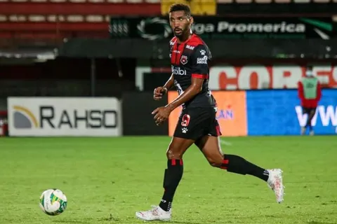 Marcel Hernández se siente en deuda con la afición