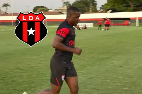 De vuelta: Joel Campbell le habla a Alajuelense con el corazón