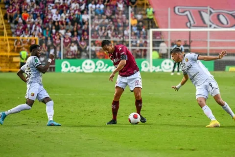 Herediano consigue su primer gran objetivo del torneo