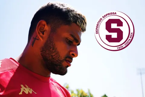 "Usted no tendría que irse": referente de Saprissa hace público el cruce con Kevin Chamorro que enciende la polémica en Tibás