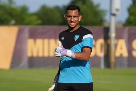 Quién es Kenderson Navarro, el arquero de Guatemala que reemplazará a Nicholas Hagen contra Canadá en la Copa Oro