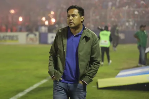 Amarini Villatoro arremete contra los árbitros del futbol de Guatemala