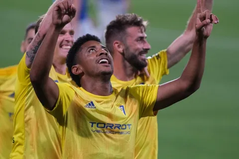 ESPN Argentina destaca a Choco Lozano como la figura del ascenso del Cadiz