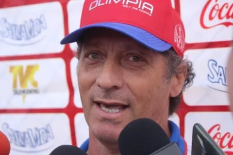 Pedro Troglio: "El rival a vencer es Marathón"