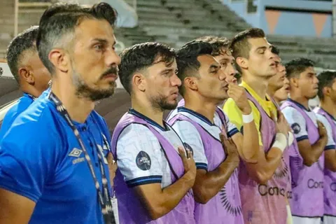 Rubén De La Barrera dio los factores que le afectaron a El Salvador en su derrota ante Martinica