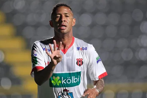 Gabriel Torres: "Vendrán equipos a buscarme"
