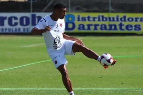 Marcel Hernández contó por qué decidió dejar Cartaginés