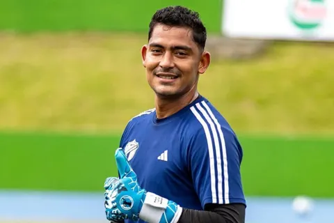 Mientras Kevin López está a punto de cerrar su regreso, Comunicaciones toma una decisión con el futuro de Fredy Pérez