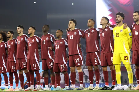 ¿Cuál es el ranking FIFA de Qatar y cuántos puestos lo separan de Suiza?
