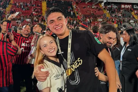 Santiago Van der Putten sufrió otra vez una grave lesión.