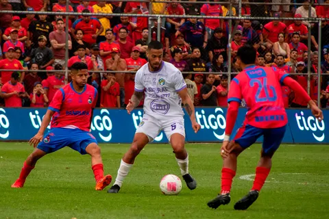 Comunicaciones vs Municipal: hora, TV y dónde ver hoy el Clásico en USA