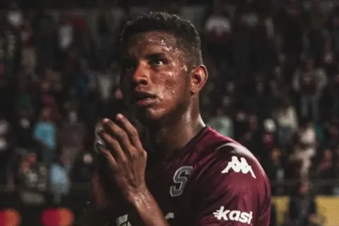 Fidel Escobar celebró la clasificación al Mundial. (Foto: RPC)