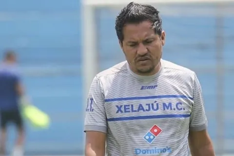 Amarini Villatoro pone en duda si seguirá en Xelajú. (Foto: GuateFútbol)