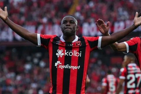 Los 10 mayores traidores de la historia del fútbol de Costa Rica