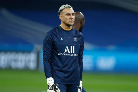 Keylor Navas desaprovecha una gran oportunidad en el PSG