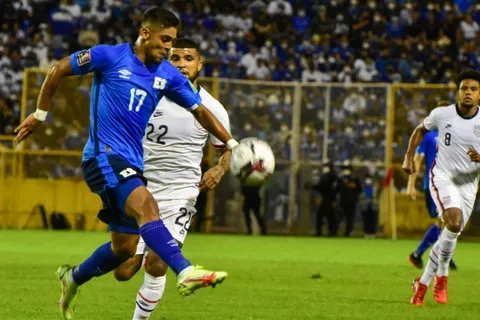 El Salvador y Estados Unidos igualan en El Cuscatlán
