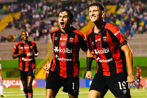 “Ya les tocará a ellos”: Alajuelense defendió al aficionado golpeado por Comunicaciones