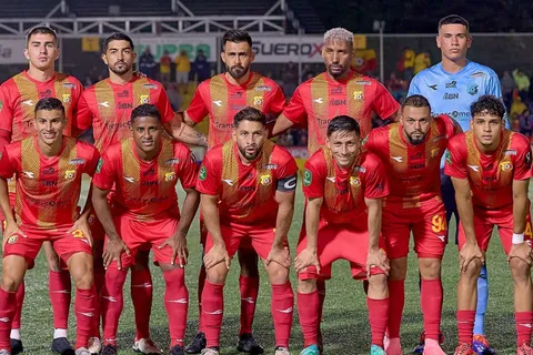 Se olvida de Herediano: un rival directo del Team ficha a la estrella que Jafet Soto descartó tras el bicampeonato