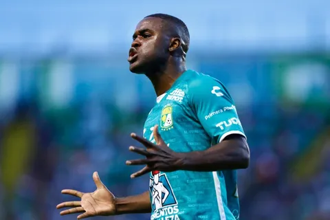 Liga MX: Joel Campbell anotó su primer gol de la temporada con León ante Pumas (VIDEO)