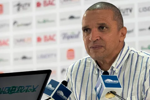 erick lonnis-saprissa