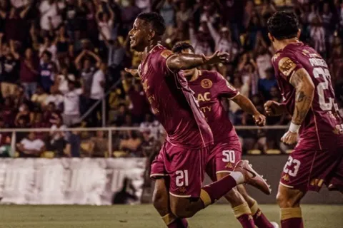 Fidel Escobar marcó para la consagración de Saprissa.