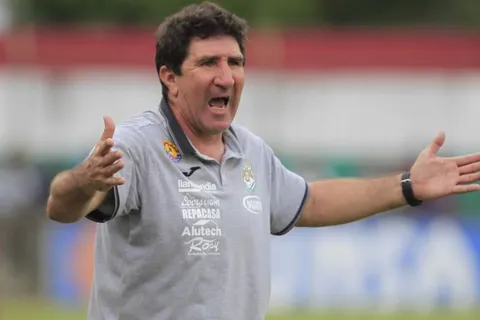 Héctor Vargas tiene posibilidades de entrenar a un equipo de la Liga Nacional de Honduras