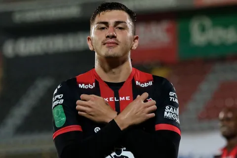 fernan faerron-alajuelense