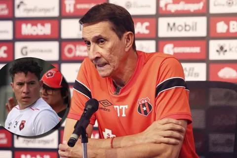 Alexandre Guimarães hizo referencia al fichaje de Bryan Oviedo.