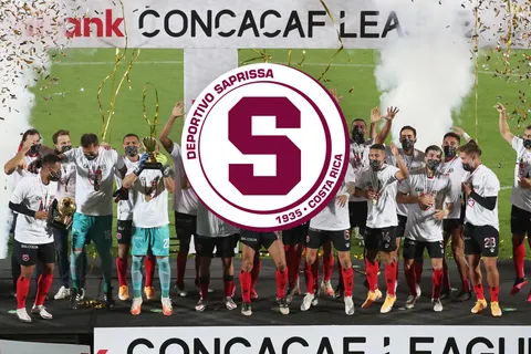 Salió campeón con Alajuelense, se fue peleado con la afición y ahora confirma el interés de Saprissa para ficharlo: "Estuvimos hablando"