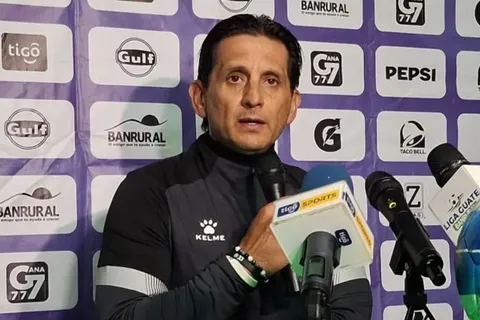 Ronald González.