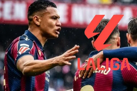 Ante los ojos de Kervin Arriaga: Levante define el futuro del hondureño y esto impacta a la Liga Española