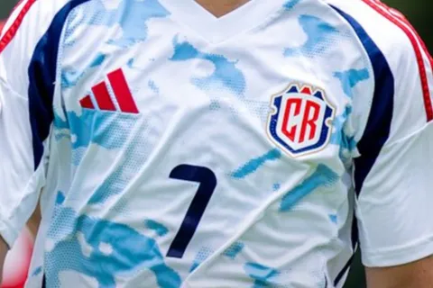 Un juvenil costarricense se fue a Europa. (Foto: Fedefútbol)