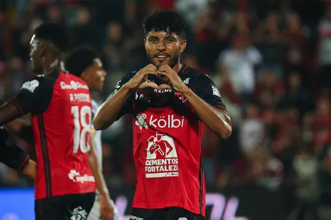 Johan Venegas llega encendido para juego ante Los Ángeles FC