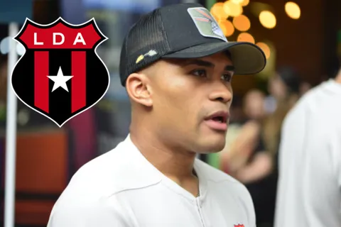 Le pone la firma: Ian Lawrence entierra a Alajuelense y ficha con su nuevo equipo en Costa Rica