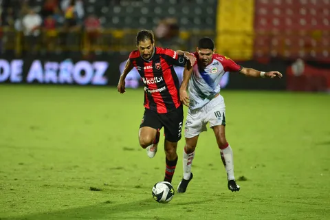 Alajuelense y Guanacasteca se enfrentan por la fecha 17.