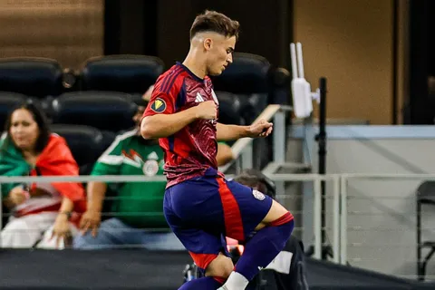 Manfred Ugalde es destacado en Concacaf. (Foto: Getty Images)
