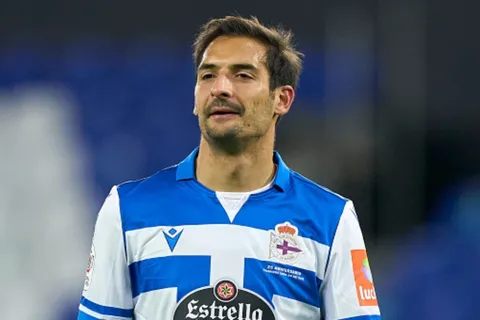 Celso Borges se queda sin equipo