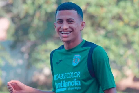 Selvin Guevara es detenido por violencia doméstica