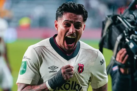 alajuelense-ronald matarrita-