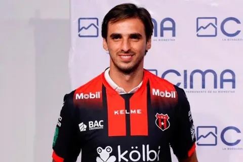 Bryan Ruiz habló de su nuevo rol secundario en Alajuelense