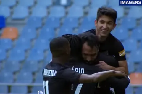 Jonathan Rubio quiere primera división: otro triunfo, ahora contra el Porto B