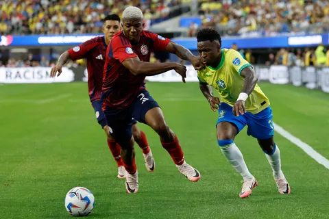Jeyland Mitchell fue figura contra Brasil.