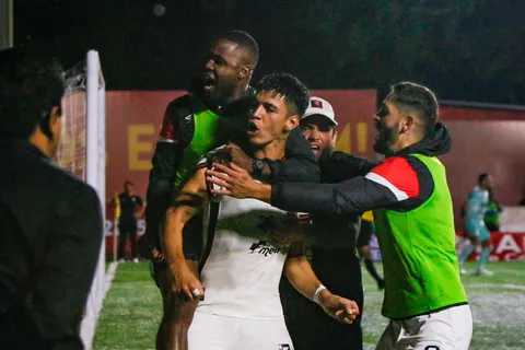 Alajuelense tiene varios jugadores cerca de quedar libres. (Foto: LDACr)