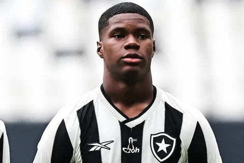 "Todo va a cambiar": Botafogo toma una drástica decisión con Kadir Barría que asombra a Panamá